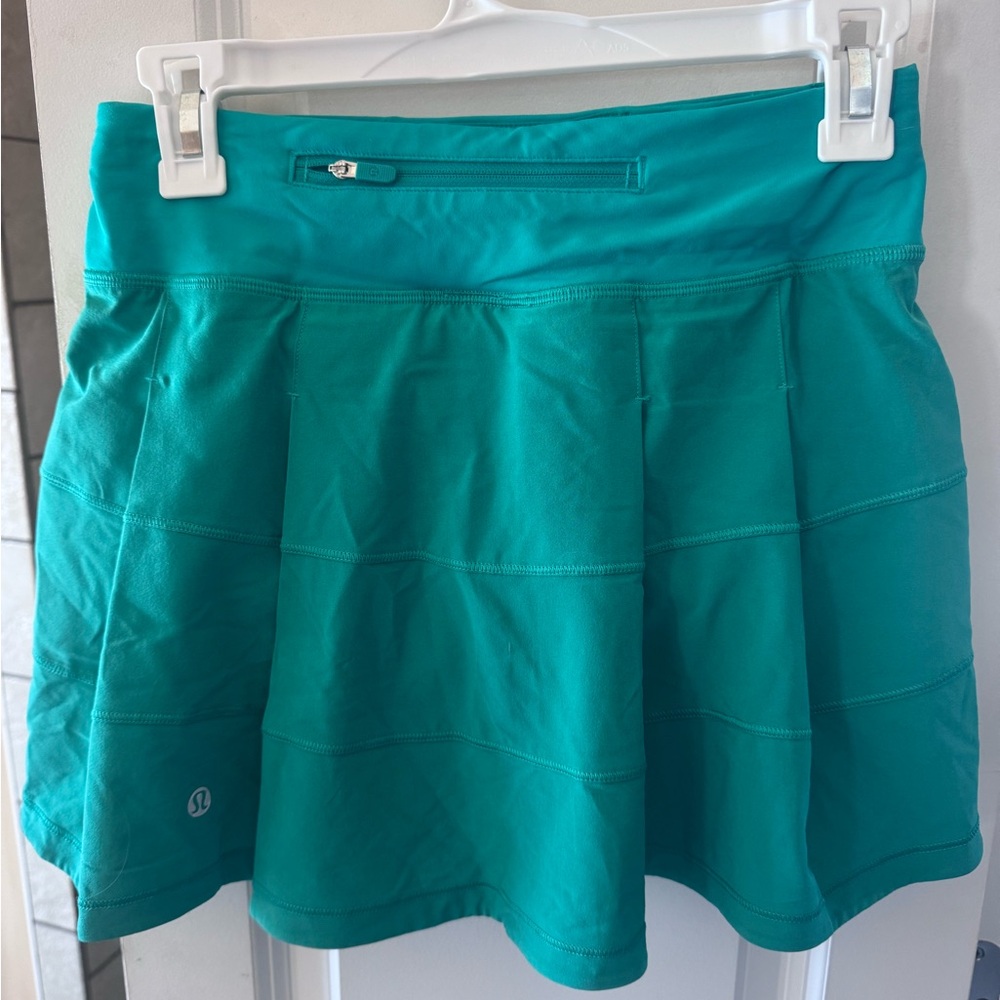 Lululemon Athletica Turquoise Skort - Picture 2 of 4